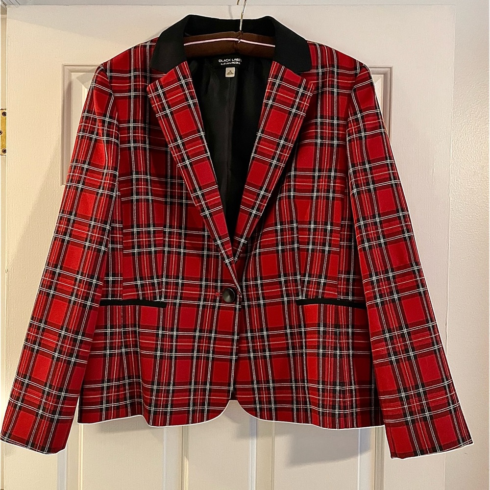 Like new Black Label by Evan Picone red plaid holiday blazer, sz18